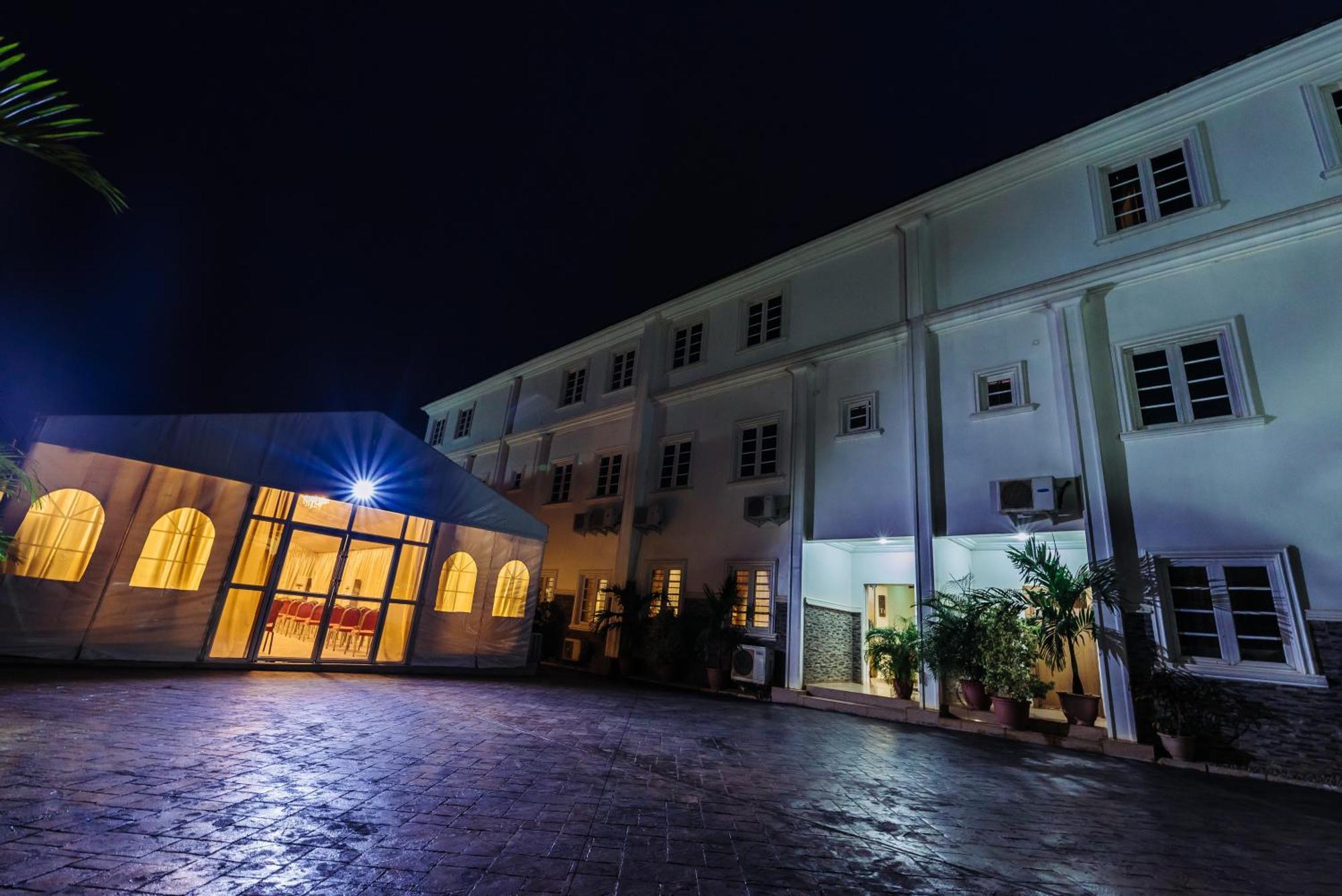 Tranquil Mews Hotel Jabi Exterior foto