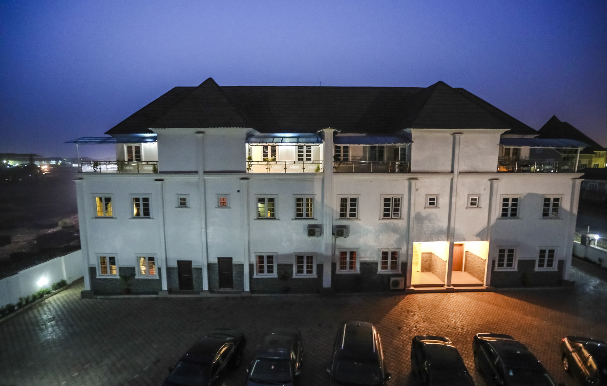 Tranquil Mews Hotel Jabi Exterior foto